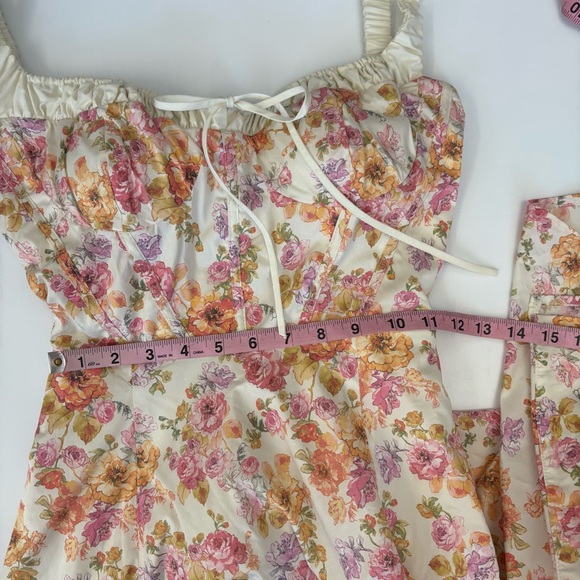 House of CB || Sabrina Corset Fit & Flare‎ Dress Cream Pink XS - Picture 11 of 13